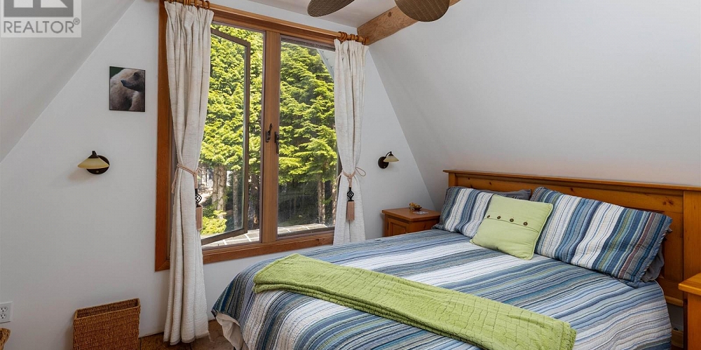 4685 LAKESIDE DRIVE Terrace Photo 8 4685 LAKESIDE DRIVE Terrace Photo 8